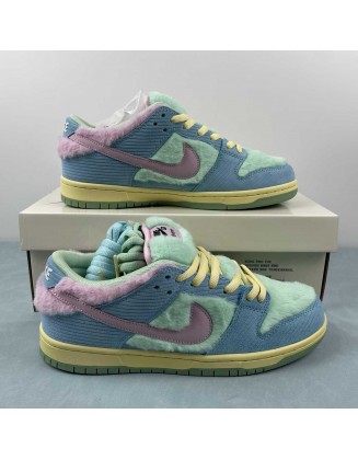 Nike SB Dunk Low 